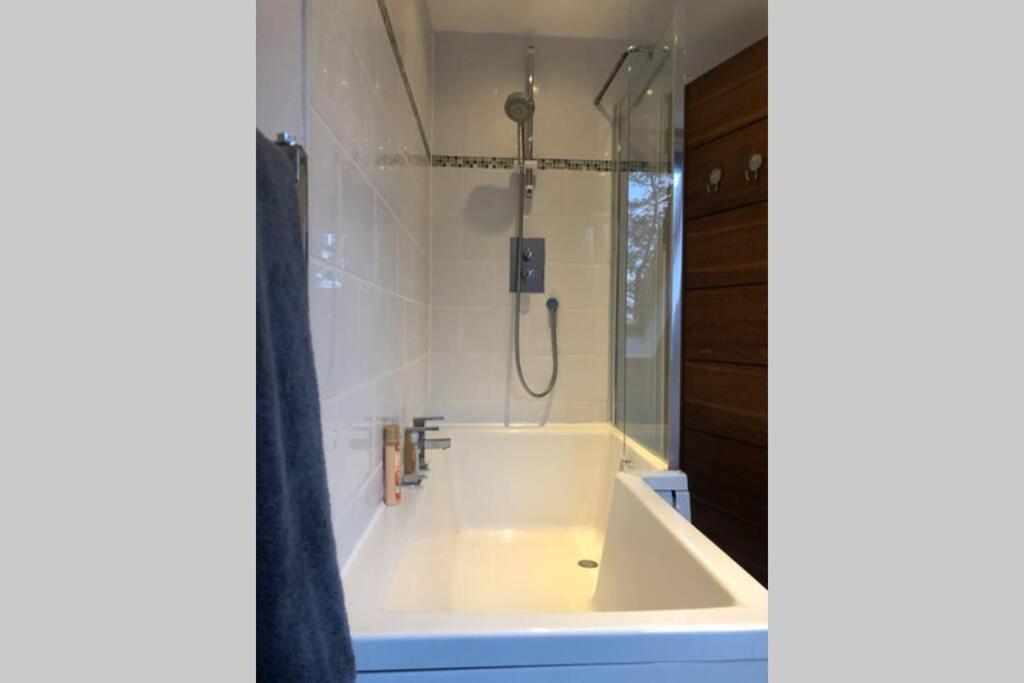 Struan Coach House In Gated Residence 스털링 외부 사진